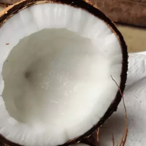 Husked coconut